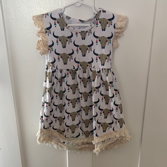 Source Unknown Other - Source Unknown Bull Print Dress with Lace Trim